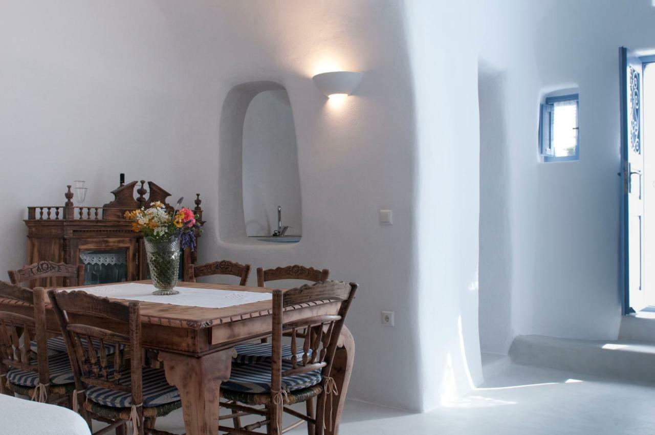Olyra Traditional Cave Houses Pyrgos Kallistis Exterior photo